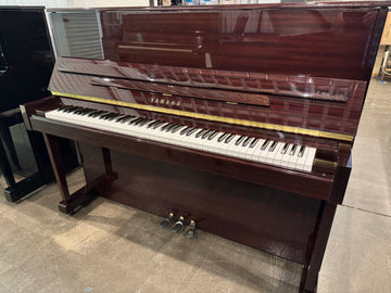 2010 Yamaha T118 in Polished Mahogany