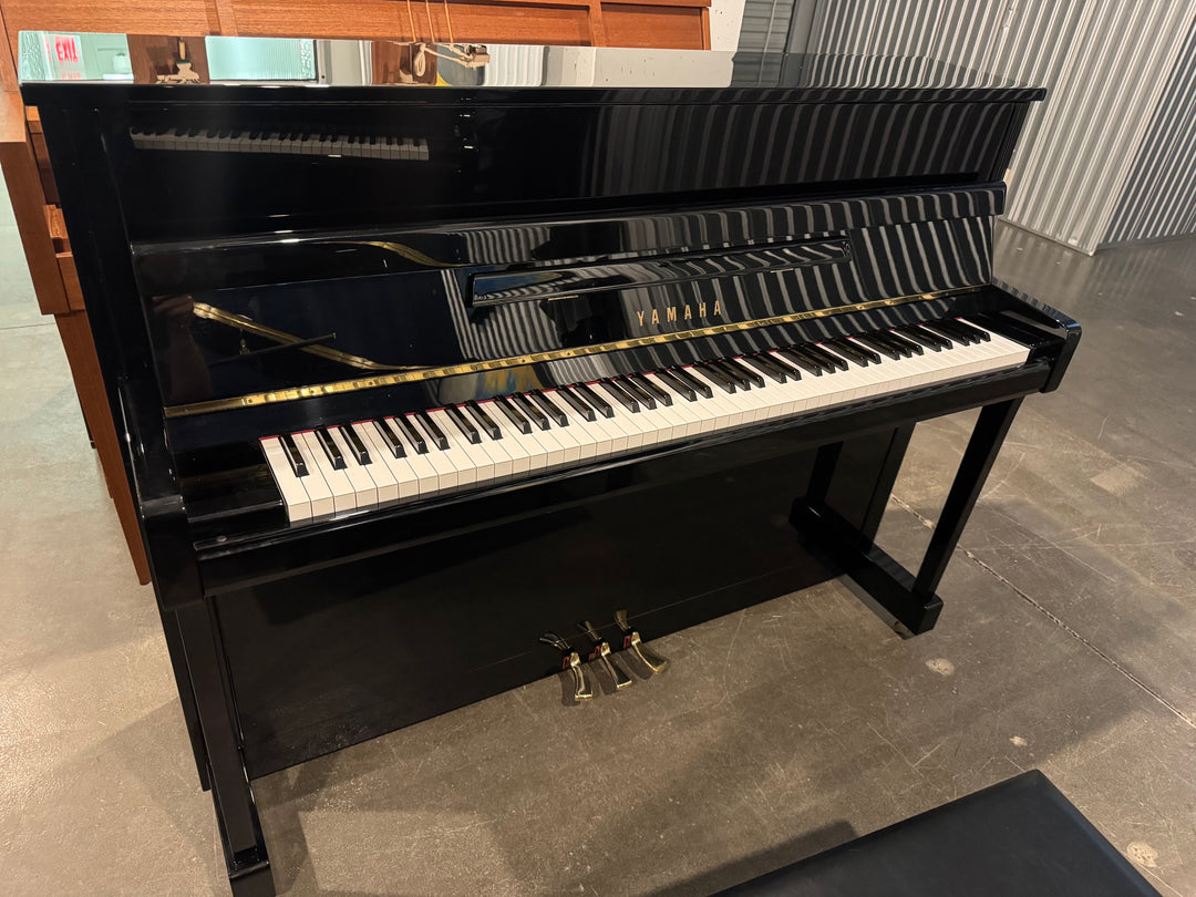 2007 Yamaha C113T 45' Upright in Polished Ebony