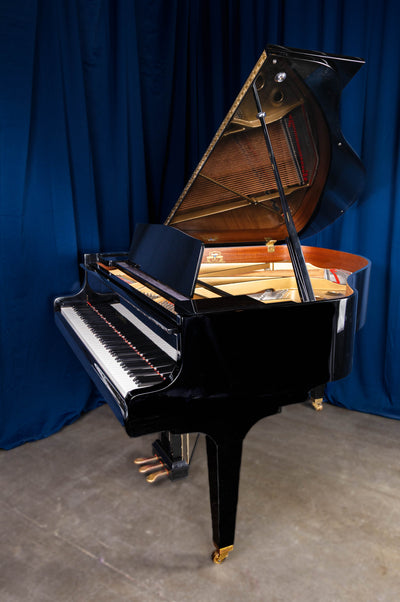 2007 Kawai GE-30 5'5 Baby Grand in Polished Ebony